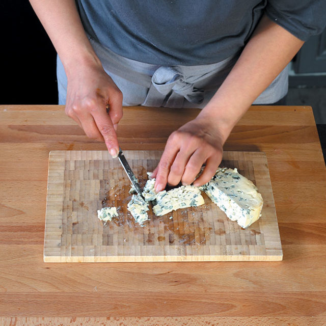 Étape 2 - Recette Pizza soleil aux courgettes, jambon et Fourme d’Ambert