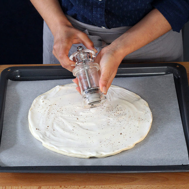 Étape 4 - Recette Pizza Fourme d’Ambert et poire