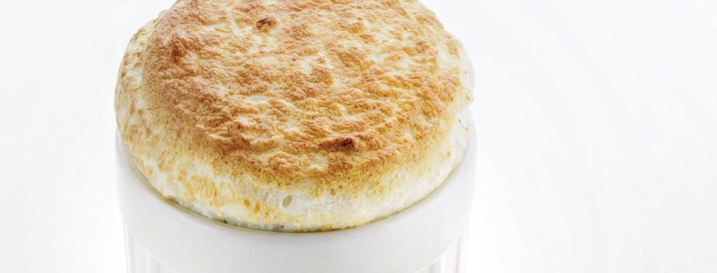 Fourme d’Ambert-Soufflé mit Birnenchutney