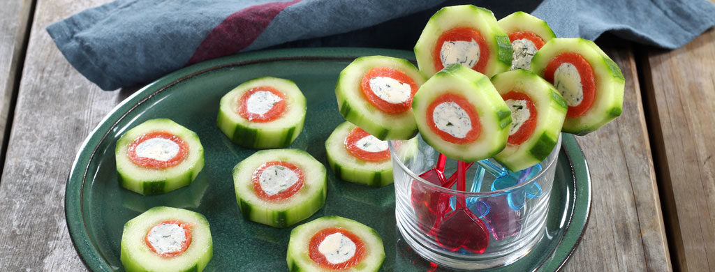 Sucettes concombre, saumon fumé et Fourme d’Ambert