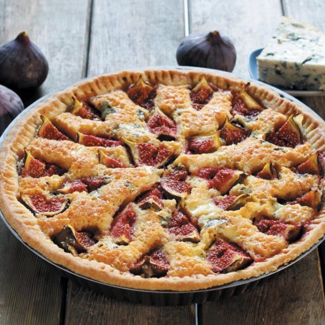 Tarte amandine aux figues et à la Fourme d’Ambert