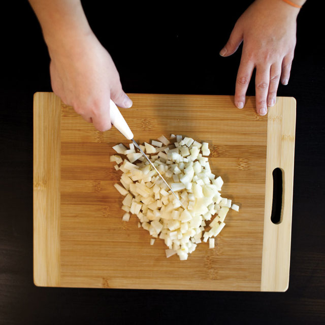 Étape 2 - Recette Verrine de poire, jambon cru, noix et Fourme d’Ambert