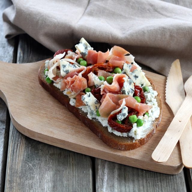 Bruschetta à la Fourme d’Ambert