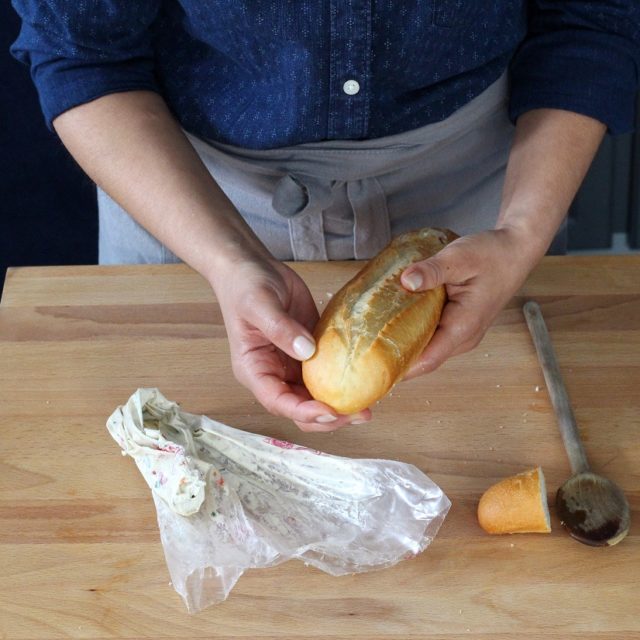 Étape 12 - Recette Baguette farcie à la Fourme d’Ambert et poivrons grillés