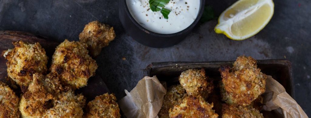 Blumenkohl-Nuggets mit Fourme d’Ambert Dip