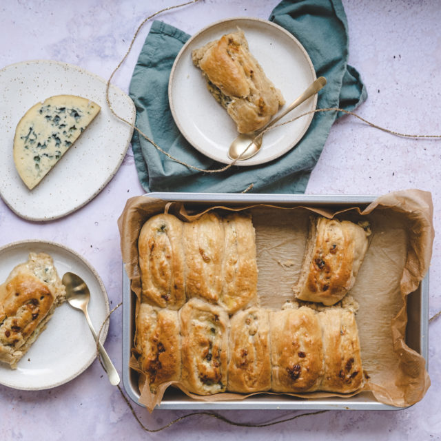 Brioches met Fourme d’Ambert AOP