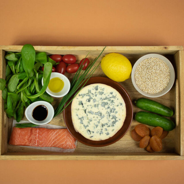 Étape 1 - Recette Buddha bowl de quinoa, saumon, abricots secs et AOP Fourme d’Ambert