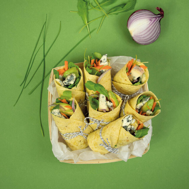 Vegetables and AOP Fourme d’AMBERT Wrap