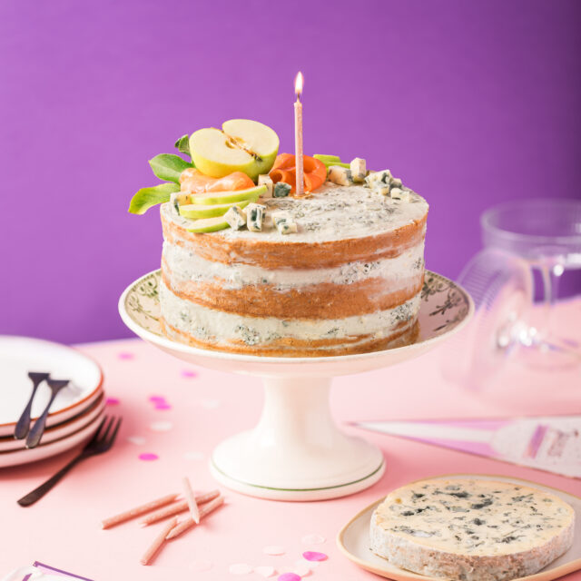 Naked cake apéro saumon, pomme granny et Fourme d’Ambert