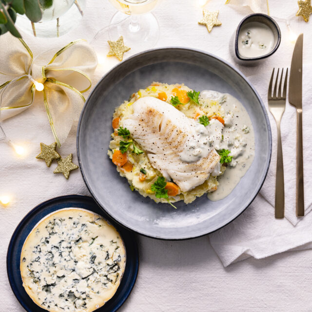 Cabillaud à la royale, sauce à la Fourme d’Ambert et stoemp de légumes