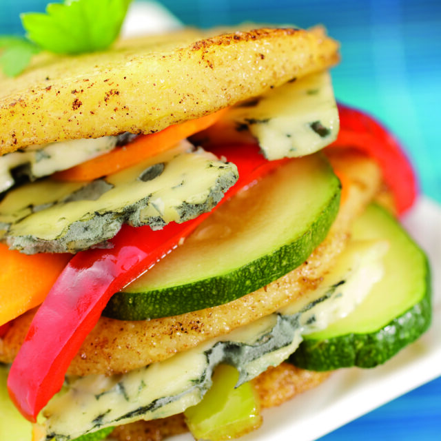 Millefeuille de panisse aux légumes et à l’AOP Fourme d’Ambert