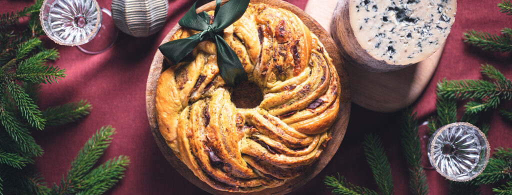 Couronne de Noël à l’AOP Fourme d’Ambert et magret de canard